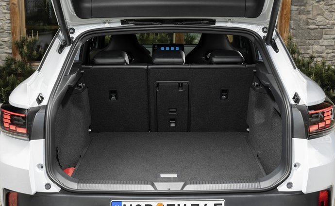 Volkswagen ID.5 GTX 82 kWh (299 Hp) 4MOTION na prodej za 1449000 Kč