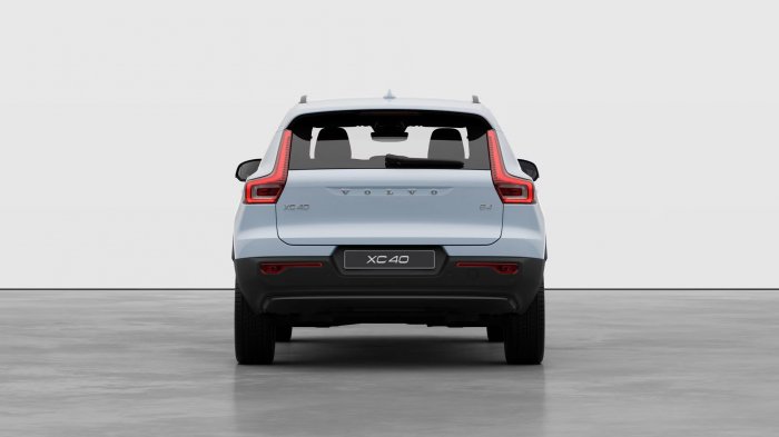 Volvo XC40 2.0 B4 (197 Hp) Mild Hybrid AWD Automatic na operativní leasing za 9535 Kč/měs.