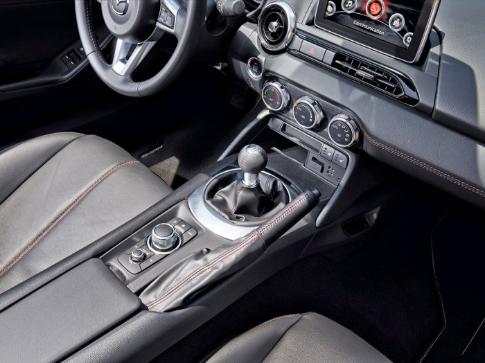 Mazda MX-5 2.0 SkyActiv-G (181 Hp) na prodej za 686905 Kč
