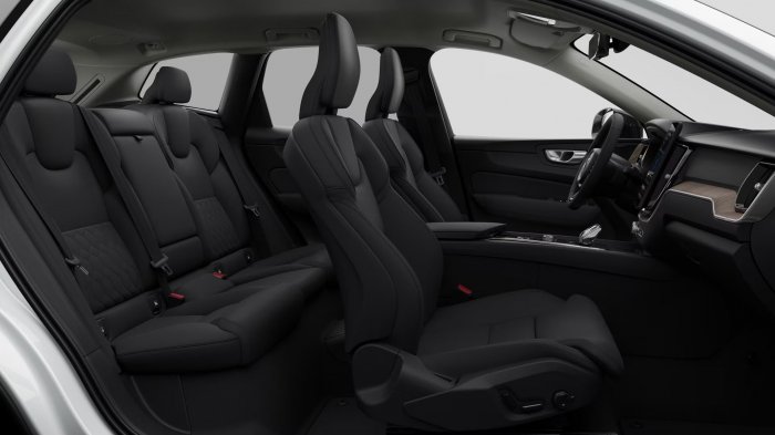 Volvo XC60 2.0 T6 (350 Hp) AWD na operativní leasing za 15849 Kč/měs.