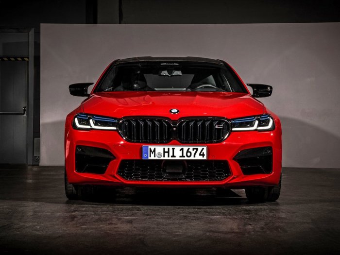 BMW M5 CS 4.4 V8 (635 Hp) xDrive Steptronic na prodej za 1818099 Kč