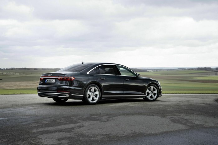 Audi A8 50 TDI V6 (286 Hp) Mild Hybrid quattro tiptronic na prodej za 2006336 Kč