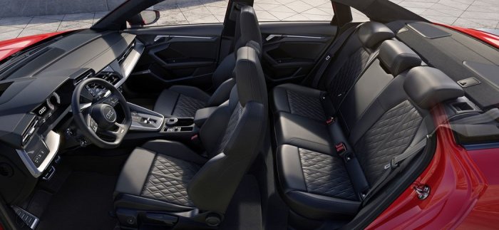 Audi S3 2.0 TFSI (333 Hp) quattro S tronic na prodej za 867686 Kč