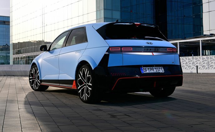 Hyundai IONIQ 5 N N 84 kWh (650 Hp) AWD na prodej za 1520653 Kč