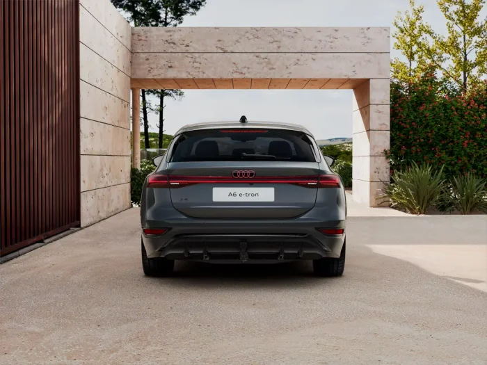 Audi A6 e-tron e-tron (286 Hp) na operativní leasing za 19541 Kč/měs.