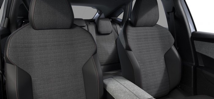 Peugeot 3008 e-3008 73 kWh (210 Hp) na operativní leasing za 13145 Kč/měs.