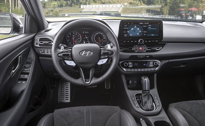 Hyundai i30 N 2,0 T-GDI (280 Hp) 8-DCT na operativní leasing za 10299 Kč/měs.