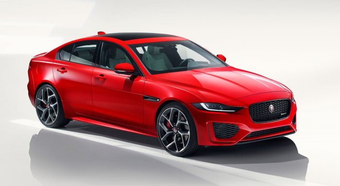 Jaguar XE 2.0i (300 Hp) AWD Automatic na prodej za 1567894 Kč