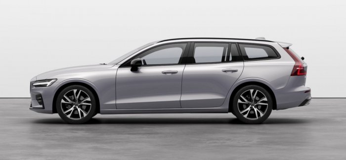 Volvo V60 2.0 B4 (197 Hp) Mild Hybrid Automatic na operativní leasing za 8319 Kč/měs.