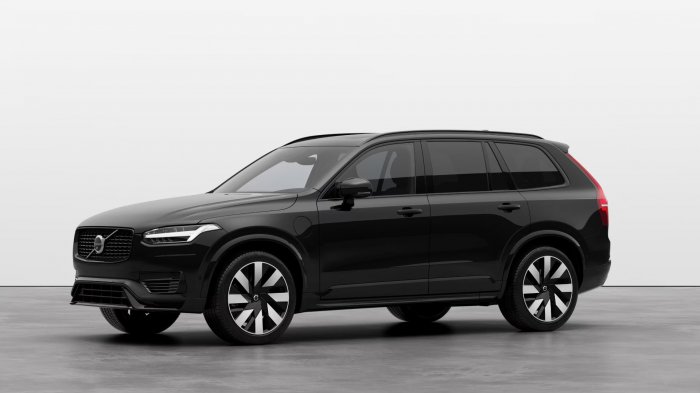 Volvo XC90 T8 eAWD (455 Hp) Plug-in hybrid na operativní leasing za 22719 Kč/měs.