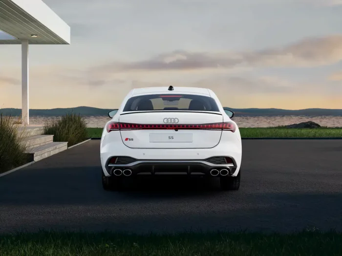 Audi S5 3.0 TFSI (367 Hp) quattro S-tronic na operativní leasing za 19251 Kč/měs.