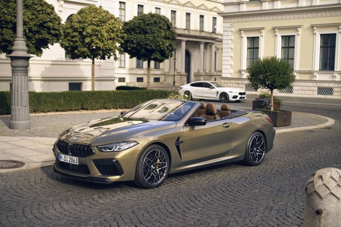 BMW M8 M850i (530 Hp) xDrive Cabrio na prodej za 2992579 Kč