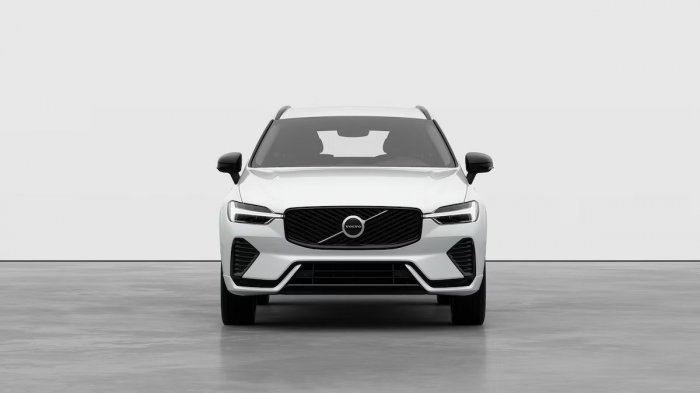 Volvo XC60 2.0 B5 (250 Hp) AWD Automatic na operativní leasing za 12650 Kč/měs.