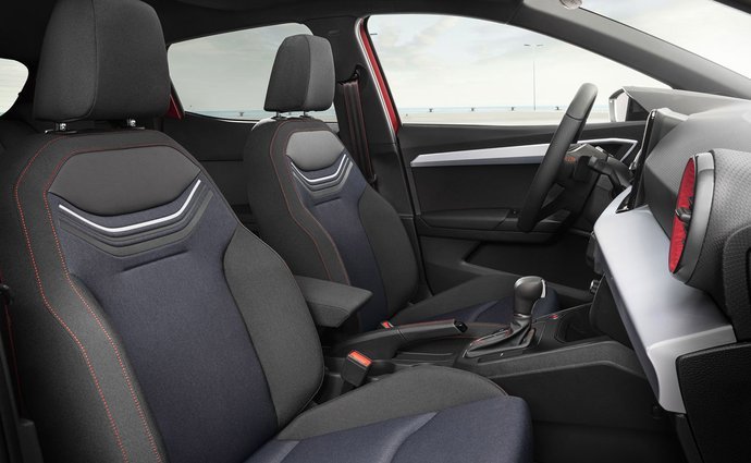 Seat Ibiza 1.0 TSI (110 Hp) DSG na operativní leasing za 9983 Kč/měs.