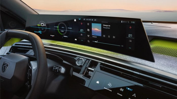 Peugeot 5008 145 (145 Hp) e-DCS6 na operativní leasing za 9517 Kč/měs.