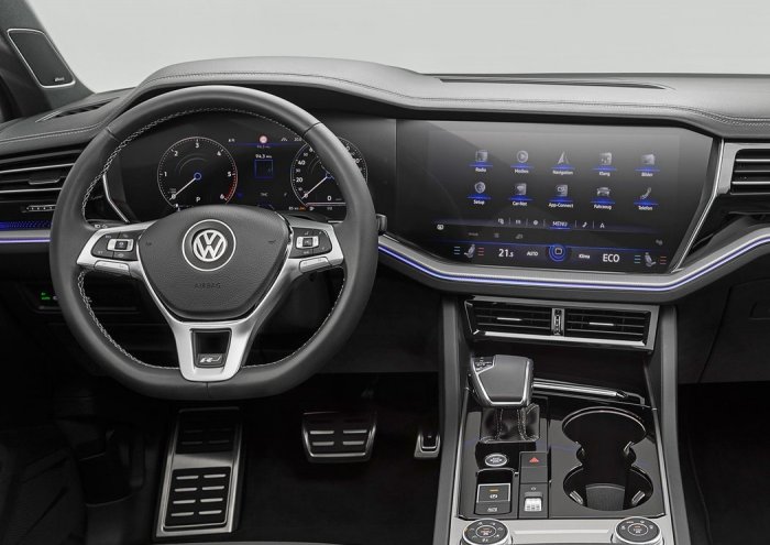 Volkswagen Touareg 3.0 V6 TDI (286 Hp) 4MOTION Tiptronic na prodej za 1528738 Kč