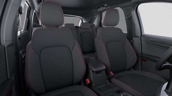 Ford Kuga 1.5 EcoBoost (186 Hp) na operativní leasing za 7646 Kč/měs.