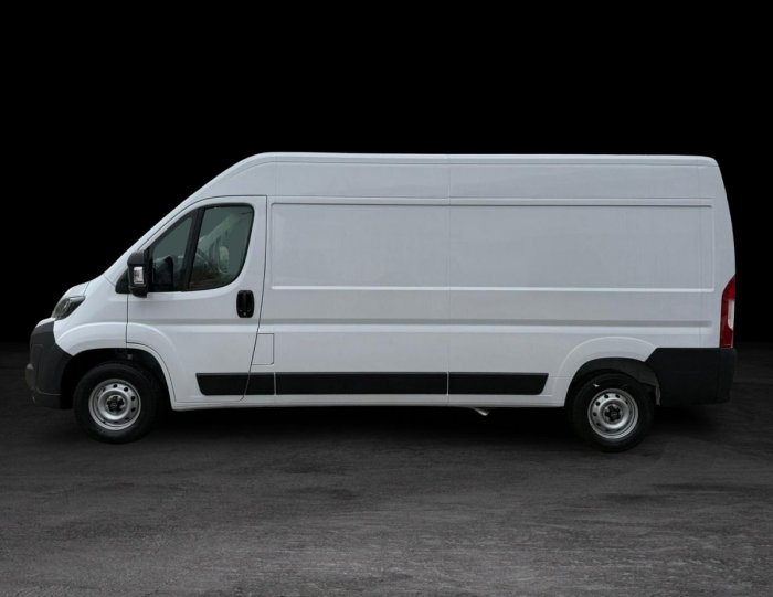 Opel Movano 2.2 CDTi (140 Hp) 6 st. manual na operativní leasing za 8814 Kč/měs.