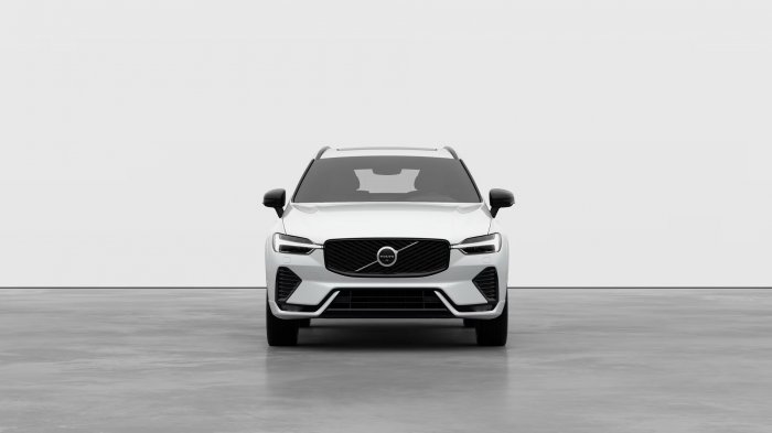 Volvo XC60 2.0 B5 (250 Hp) AWD Automatic na operativní leasing za 13870 Kč/měs.