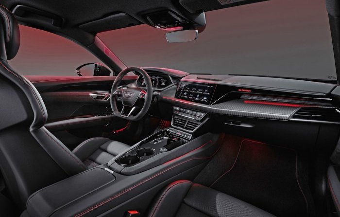 Audi E-tron GT RS e-tron GT (775 Hp) quattro na prodej za 2541421 Kč