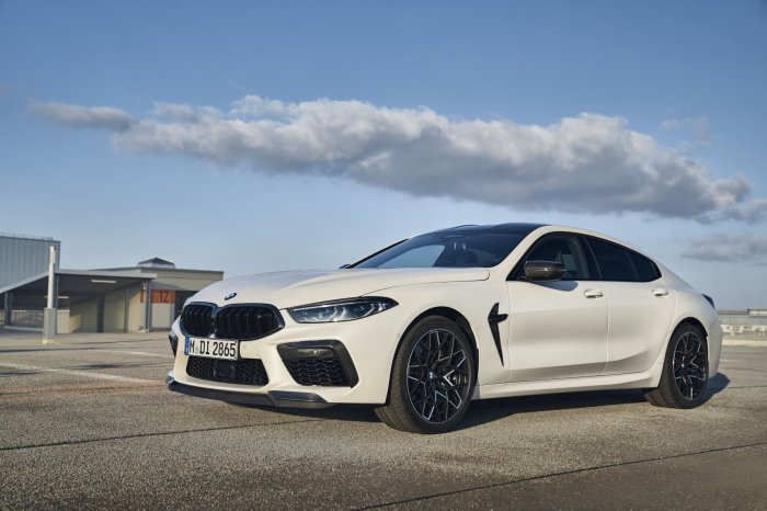 BMW M8 M8 4.4 V8 (600 Hp) xDrive Steptronic Sport na prodej za 3326335 Kč