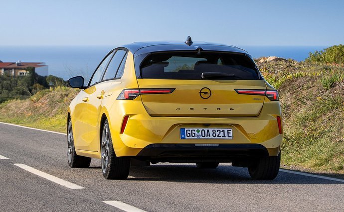 Opel Astra 1.2 Turbo (130 Hp) Automatic na prodej za 528802 Kč