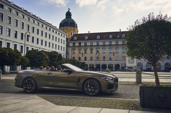 BMW M8 M850i (530 Hp) xDrive Cabrio na prodej za 2992579 Kč