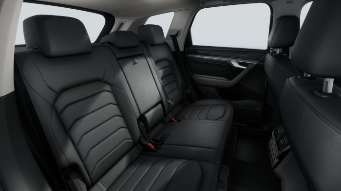 Volkswagen Touareg 3.0 V6 TFSI (381 Hp) eHybrid 4MOTION Tiptronic na operativní leasing za 18862 Kč/měs.