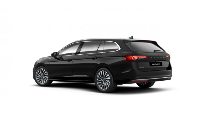 Škoda Superb 1,5 TSI iV (201 Hp) DSG na operativní leasing za 11160 Kč/měs.