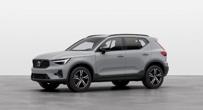 Volvo XC40 2.0 B4 (197 Hp) Mild Hybrid Automatic na operativní leasing za 8713 Kč/měs.