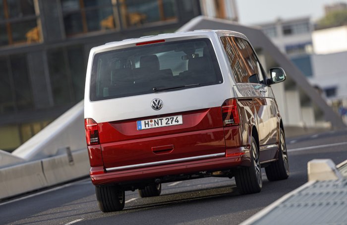 Volkswagen Multivan 2.0 TDI (150 Hp) 4MOTION BMT DSG na operativní leasing za 15944 Kč/měs.