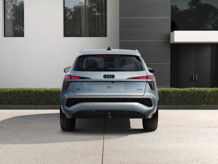 Audi Q3 2.0 TFSI (265 Hp) S tronic quattro na operativní leasing za 13423 Kč/měs.