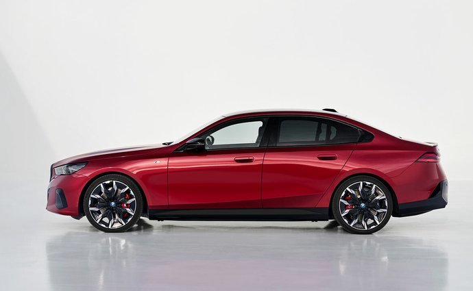 BMW Řada 5 520i (208 Hp) Mild Hybrid Steptronic na prodej za 1204540 Kč