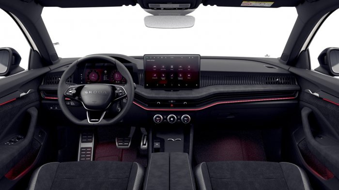Škoda Superb 1,5 TSI m-HEV (148 Hp) DSG na operativní leasing za 9121 Kč/měs.