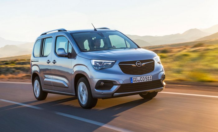 Opel Combo 1.5d (102 Hp) Start/Stop na prodej za 369339 Kč