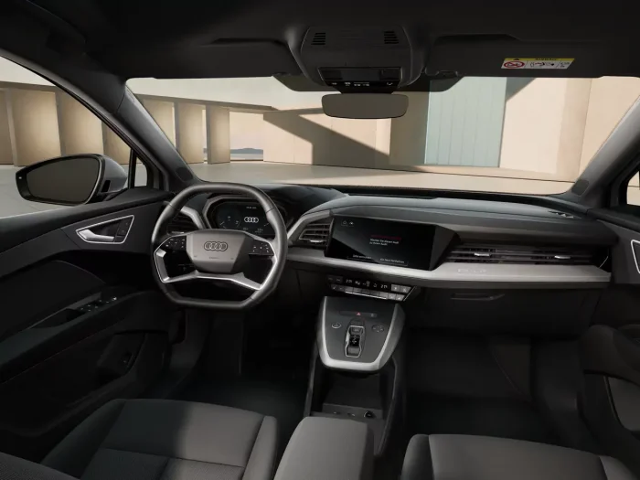 Audi Q4 e-tron 45 e-tron (286 Hp) quattro na operativní leasing za 18349 Kč/měs.