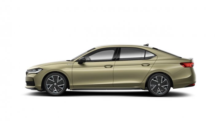 Škoda Superb 2.0 TSI (204 Hp) DSG7 na operativní leasing za 9864 Kč/měs.