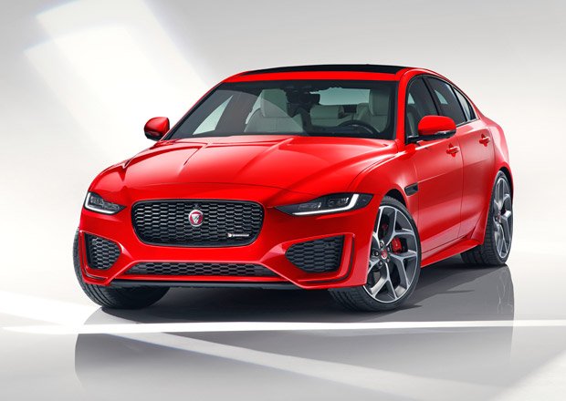 Jaguar XE 2.0i (300 Hp) AWD Automatic na prodej za 1567894 Kč