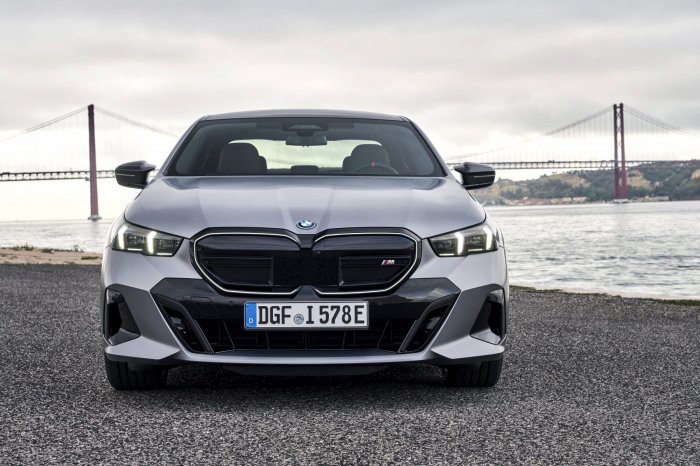 BMW i5 i5 eDrive 40 (340 Hp) na prodej za 1373810 Kč