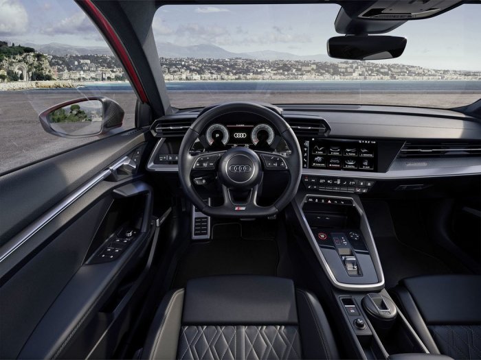 Audi S3 2.0 TFSI (333 Hp) quattro S tronic na prodej za 867686 Kč