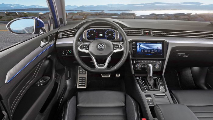 Volkswagen Passat 2.0 TSI (272 Hp) 4MOTION DSG na prodej za 998524 Kč