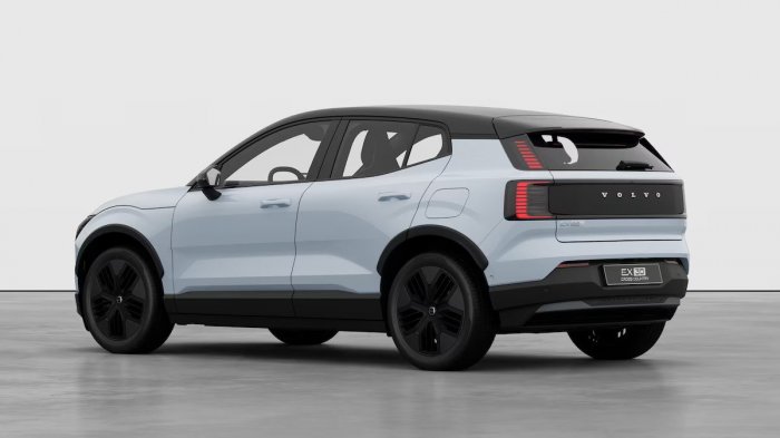 Volvo EX30 69 kWh (428 Hp) Twin Motor Performance AWD na prodej za 876273 Kč