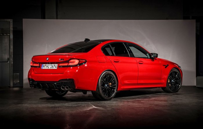 BMW M5 CS 4.4 V8 (635 Hp) xDrive Steptronic na prodej za 1818099 Kč