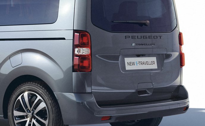 Peugeot Traveller 2.0 BlueHDi (174 Hp) na prodej za 847300 Kč