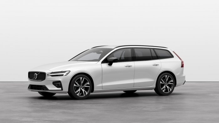 Volvo V60 2.0 B4 (197 Hp) Mild Hybrid DCT na operativní leasing za 9817 Kč/měs.
