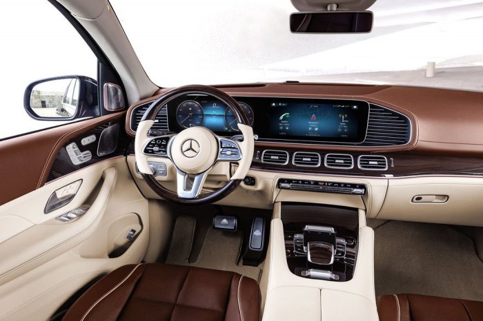 Mercedes-Benz GLS GLS 600 EQ Boost V8 (558 Hp) 4MATIC G-TRONIC na prodej za 3702489 Kč
