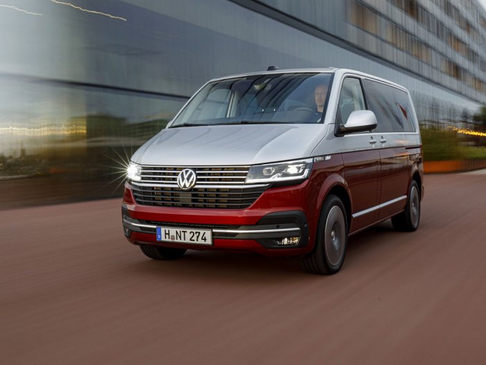 Volkswagen Multivan 2.0 TDI (150 Hp) 4MOTION BMT DSG na operativní leasing za 15944 Kč/měs.