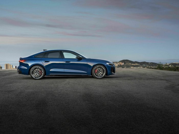 Audi S5 3.0 TFSI (367 Hp) quattro S-tronic na prodej za 1416868 Kč