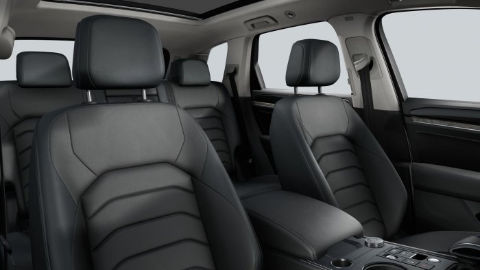 Volkswagen Touareg 3.0 V6 TFSI (381 Hp) eHybrid 4MOTION Tiptronic na operativní leasing za 18862 Kč/měs.