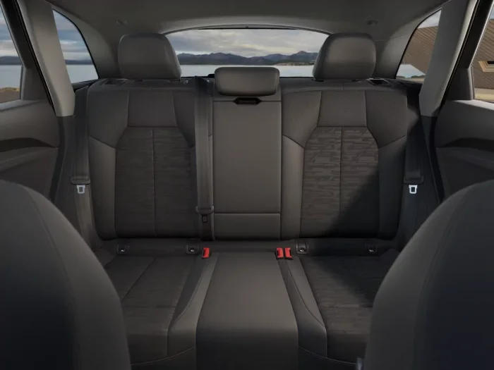 Audi Q5 40 TFSI (204 Hp) quattro S tronic na operativní leasing za 15915 Kč/měs.